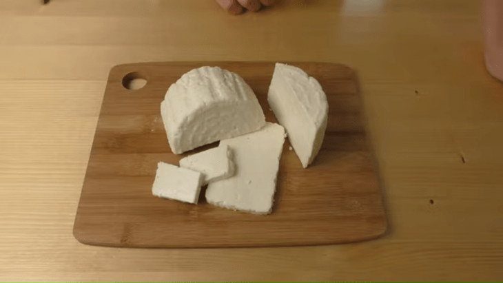Адыгейский сыр на сыворотке