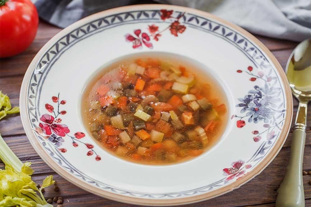 Секреты приготовления итальянского супа Минестроне с чечевицей от Евгения Клопотенко